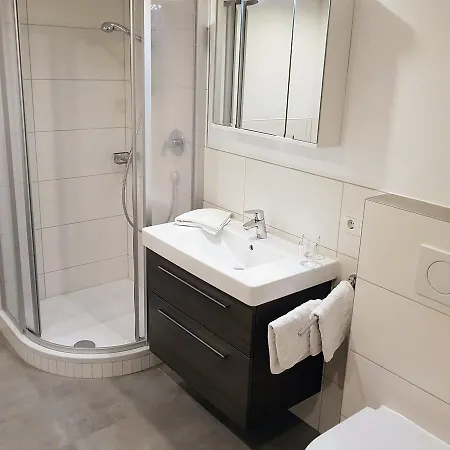 Reh-jagerheim Apartment